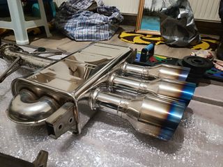 invidia q300 fk8 type r Honda civic