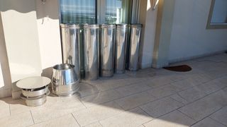 Ανοξείδωτη καμινάδα και καπέλο