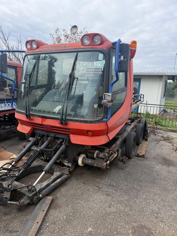 Εκχιονιστικά 2000 Pisten Bully 300 - 200