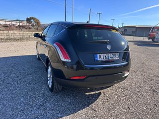 Lancia Delta 2012 Automatic-thumb-5