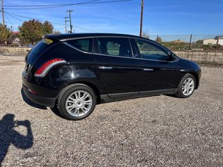 Lancia Delta 2012 Automatic-thumb-7