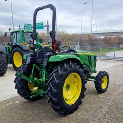 Τρακτέρ John Deere 2018 4066 M-thumb-2