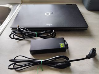 FUJITSU LifeBook E75-thumb-1