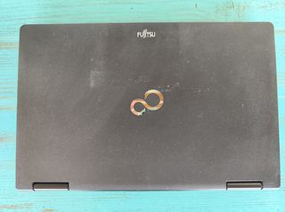 FUJITSU LifeBook E75-thumb-4