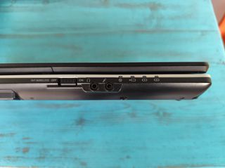 FUJITSU LifeBook E75-thumb-7