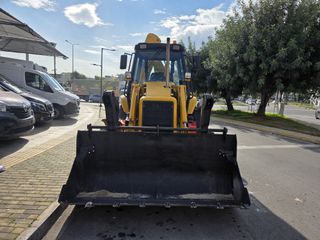 Εκσκαφέας Με Λάστιχα JCB 2002-thumb-7