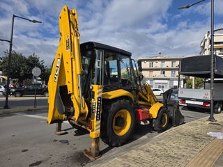 Εκσκαφέας Με Λάστιχα JCB 2002-thumb-4
