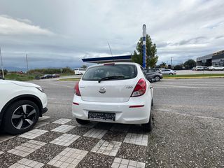 Hyundai i 20 2013-thumb-6