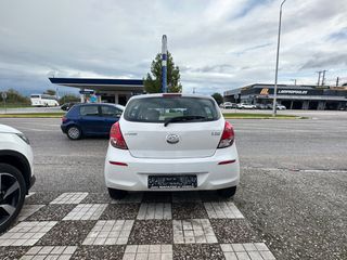 Hyundai i 20 2013-thumb-7