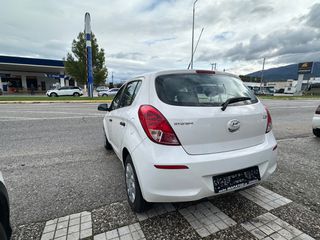 Hyundai i 20 2013-thumb-9