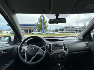 Hyundai i 20 2013-thumb-15