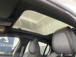 Peugeot 208 2021 e-GT-thumb-7
