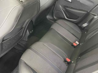 Peugeot 208 2021 e-GT-thumb-8