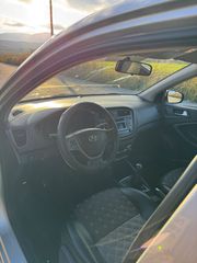 Hyundai i 20 2016 Classic-thumb-7