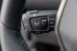 Peugeot 2008 2025 ALLURE-thumb-28