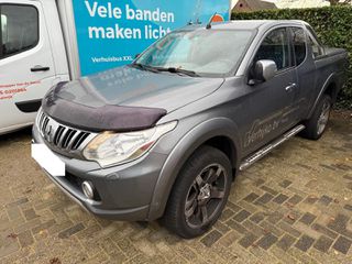 Mitsubishi L200 2017-thumb-1