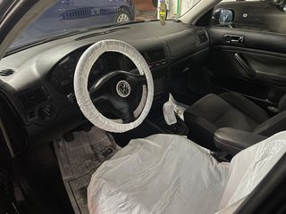 Volkswagen Golf 2001 GTI 20V TURBO-thumb-7