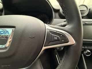 Dacia Duster 2019-thumb-15