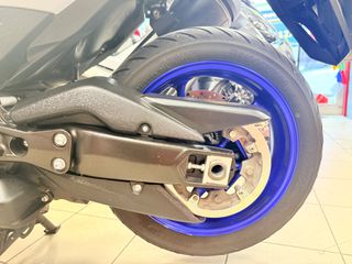 Yamaha T-MAX 560 2020-thumb-9