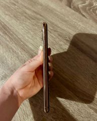 iPhone XS Max-thumb-2