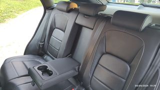 Jaguar F-Pace 2018 R-Sport F1-thumb-17