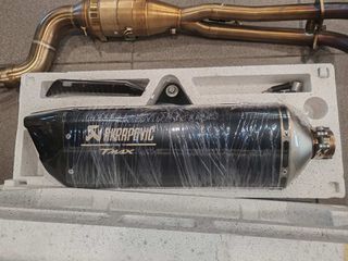 ΕΞΑΤΜΙΣΗ AKRAPOVIC ΜΑΥΡΗ ORIGINAL ΑΞΕΣΟΥΑΡ YAMAHA  ΤΜΑΧ560-thumb-3