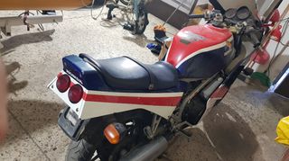 Honda 1985 vf1000r 1985-thumb-2