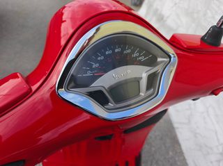 Piaggio Vespa 2015 GTS SUPER 125 ABS-thumb-2