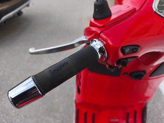 Piaggio Vespa 2015 GTS SUPER 125 ABS-thumb-3