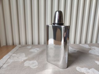 Φλασκί BIG-BEN Αγγλίας 6 OUNCE (170 ml). Με βιδωτό καπάκι. Δεν έχει χρησιμοποιηθεί