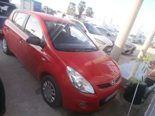 Hyundai i 20 2009-thumb-3