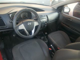 Hyundai i 20 2009-thumb-5