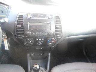 Hyundai i 20 2009-thumb-9