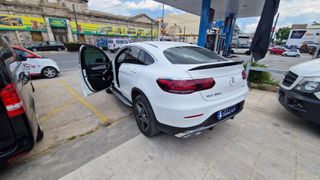 Mercedes-Benz GLC Coupe 2020 GLC300e 4MATIC-thumb-4