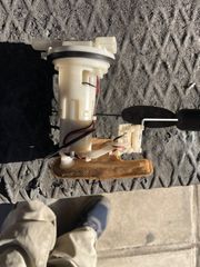 Πωλείται αντλία βενζίνης με φλοτέρ SH 150