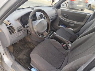 Hyundai Accent 2001 1.3 GLS-thumb-8
