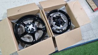 Bmw S1000XR/RR ζάντες γνήσιες FULL SET