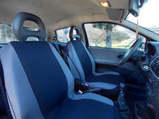 Fiat Punto 2000 1.2-thumb-12