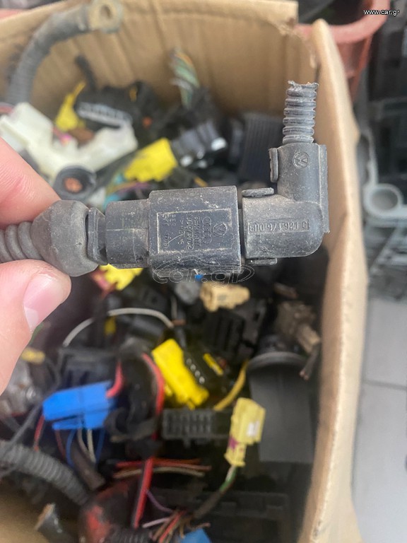VW-1J0 973 702