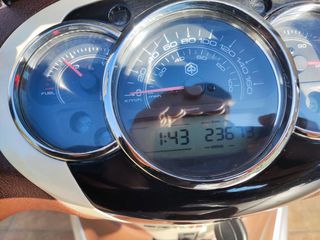Piaggio Beverly 300i 2015-thumb-7