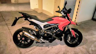 Ducati Hypermotard 939 2017 Hyperstrada-thumb-1