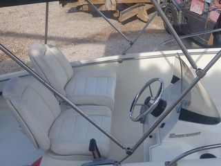 Boston-Whaler 2016 130 Super Sport-thumb-32