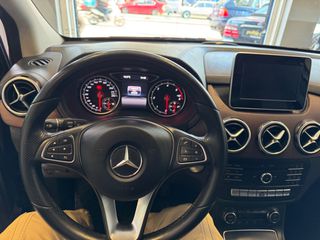 Mercedes-Benz B 180 2018-thumb-15