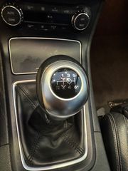 Mercedes-Benz B 180 2018-thumb-20