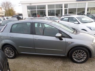 Fiat Punto Evo 2012-thumb-5