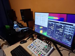 studio radio station-thumb-11