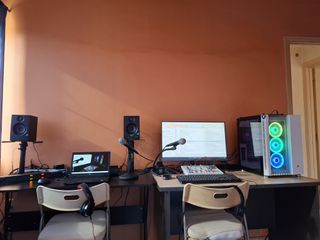 studio radio station-thumb-15