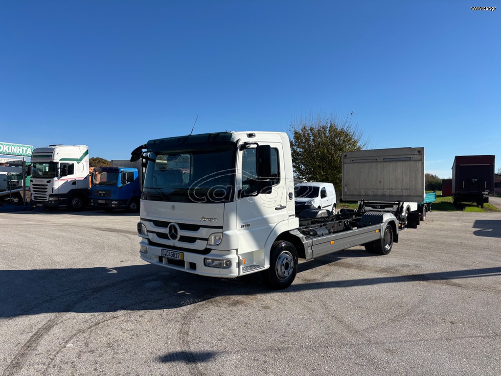 Σασί Mercedes-Benz 2011 ATEGO 818