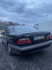Mercedes-Benz E 200 2000-thumb-2