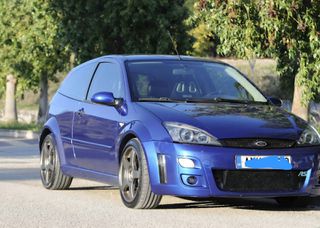 Ford Focus 2001 RS-thumb-3